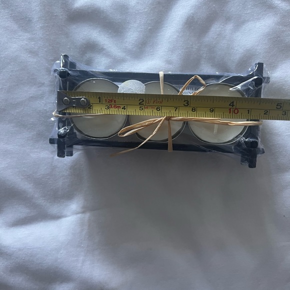 NIP SET OF 3 TEA LIGHT CANDLES IN BLACK METAL HOLDER - Picture 4 of 5